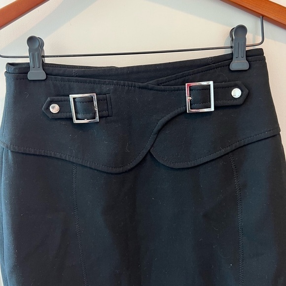 Karen Millen High Waist MIDI Pencil Skirt with Buckle Detail - Picture 5 of 16